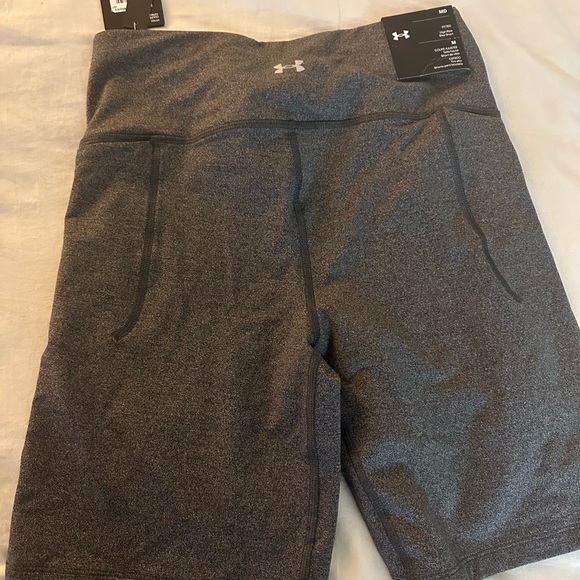 Women's UA Meridian Heathered
Bike Shorts, Size Medium - Picture 5 of 8